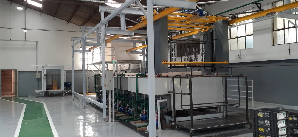 Conveyor aéreo instalado